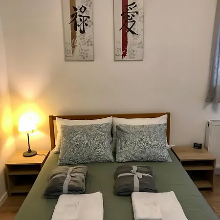 Quiet, Green, Relaxing Place - 3 Bedroom Villa