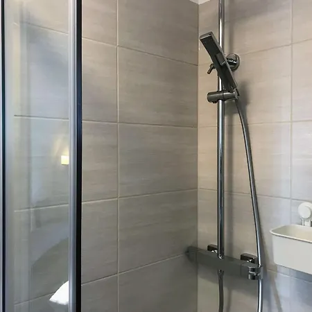 Vila Quiet, Green, Relaxing Place - 3 Bedroom