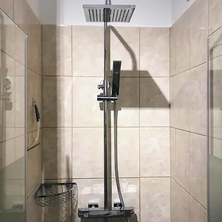 Quiet, Green, Relaxing Place - 3 Bedroom Willa Balatonfüred