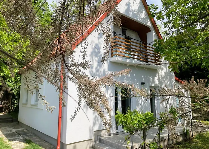 Quiet, Green, Relaxing Place - 3 Bedroom Balatonfüred