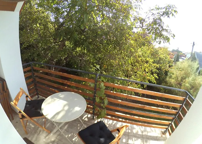 Quiet, Green, Relaxing Place - 3 Bedroom Villa Balatonfüred
